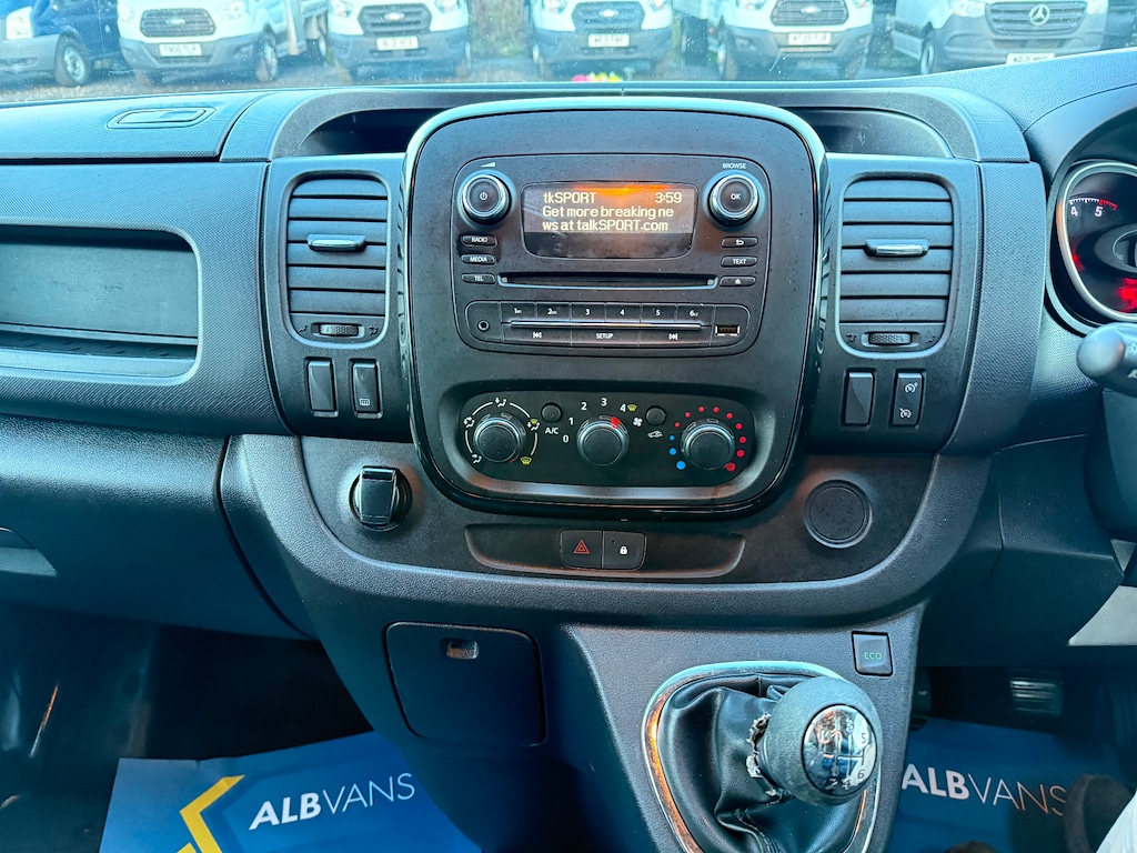 Used Vauxhall Vivaro 2019 for sale - 77232403: Photo 18