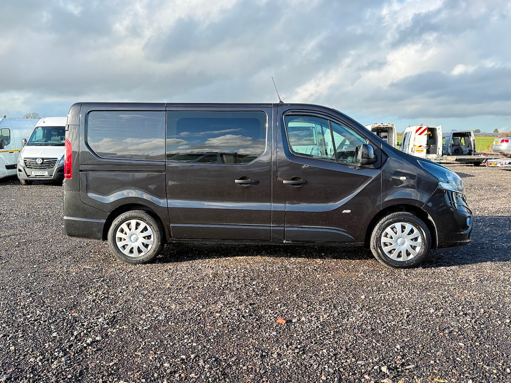 Used Vauxhall Vivaro 2016 for sale - 77232408: Photo 10