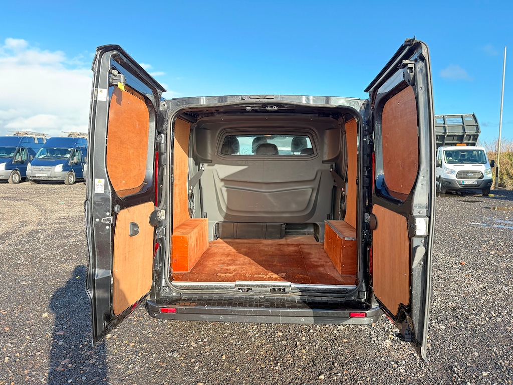 Used Vauxhall Vivaro 2016 for sale - 77232408: Photo 13