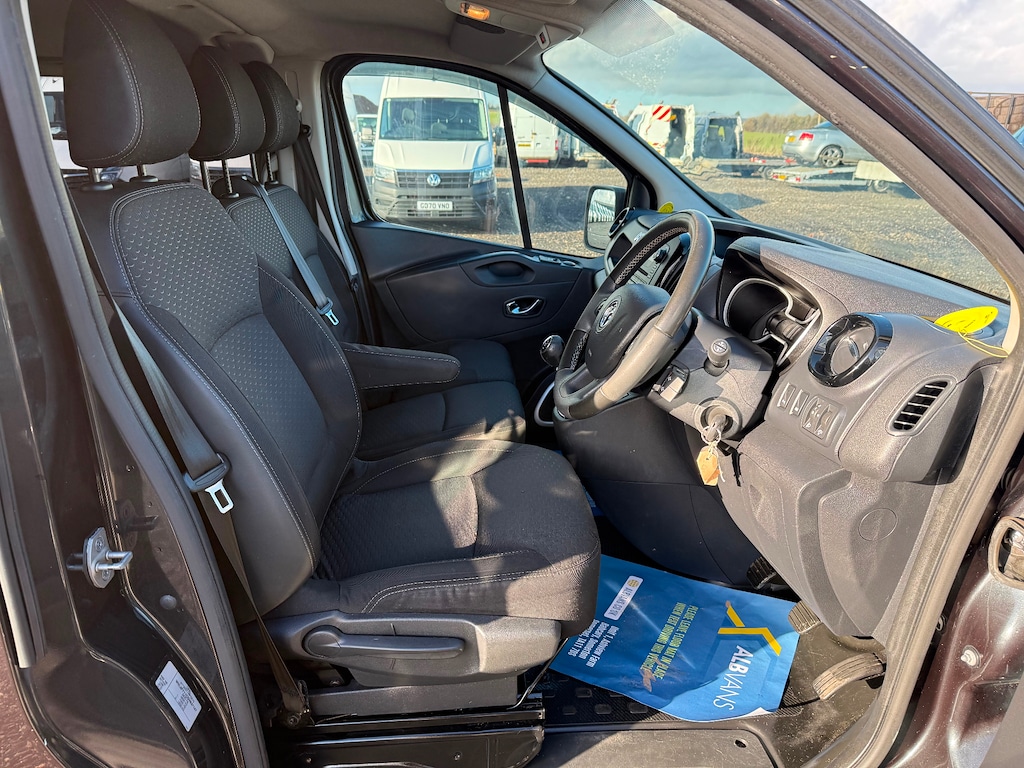 Used Vauxhall Vivaro 2016 for sale - 77232408: Photo 23