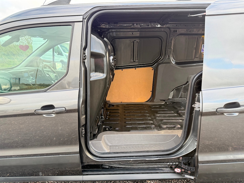 Used Ford Transit Connect 2020 for sale - 76933371: Photo 12
