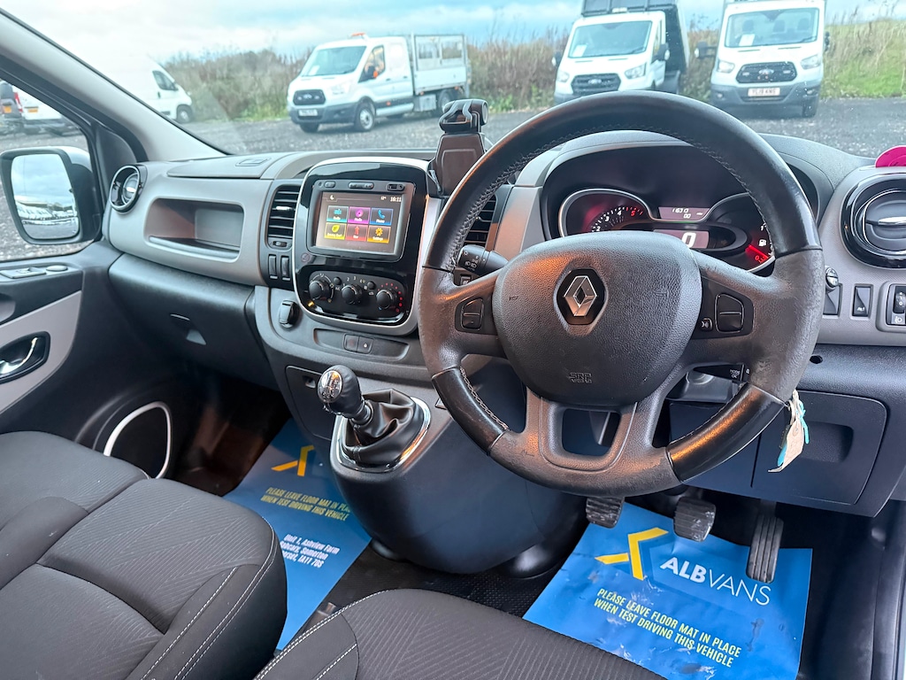 Used Renault Trafic 2018 for sale - 76709739: Photo 19