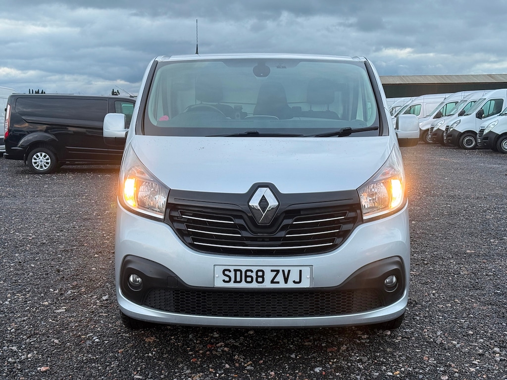 Used Renault Trafic 2018 for sale - 76709739: Photo 2