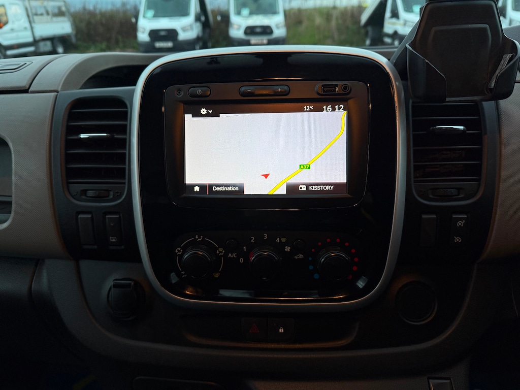 Used Renault Trafic 2018 for sale - 76709739: Photo 21