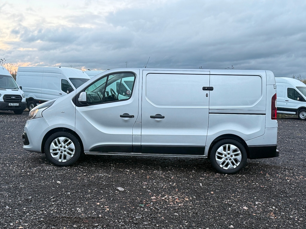 Used Renault Trafic 2018 for sale - 76709739: Photo 5