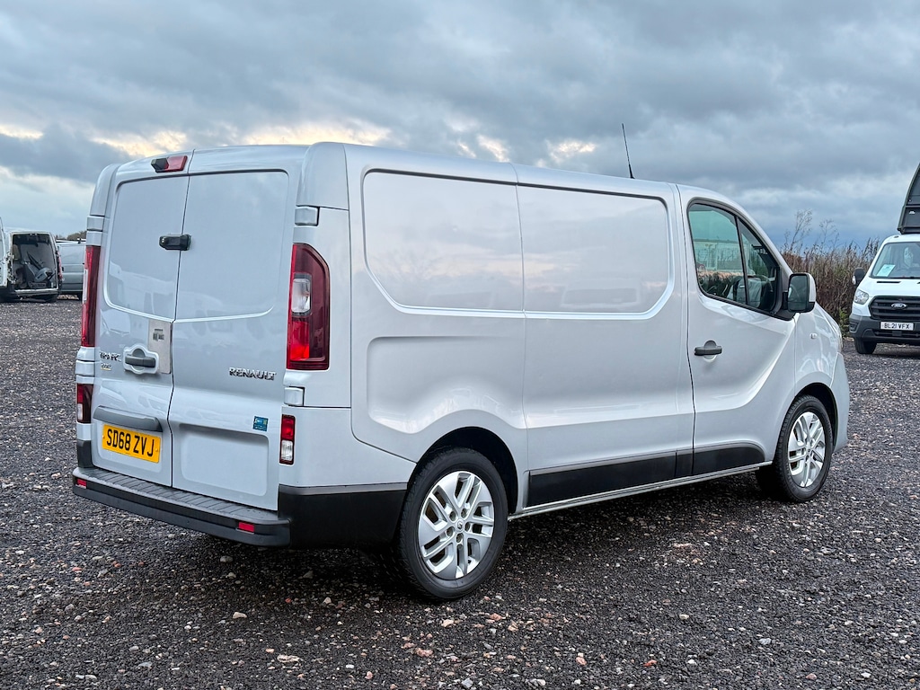 Used Renault Trafic 2018 for sale - 76709739: Photo 8