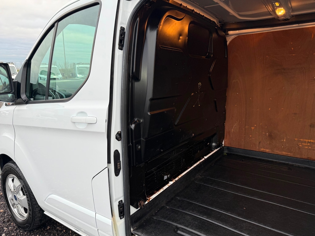 Used Ford Transit Custom 2017 for sale - 77627837: Photo 15