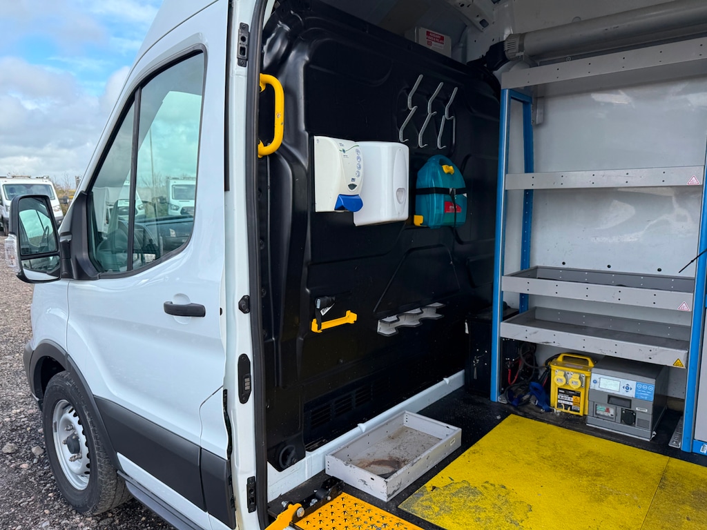 Used Ford Transit 2019 for sale - 77979132: Photo 18