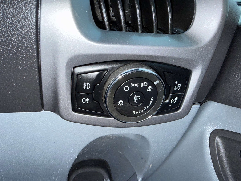 Used Ford Transit Custom 2015 for sale - 77389278: Photo 22