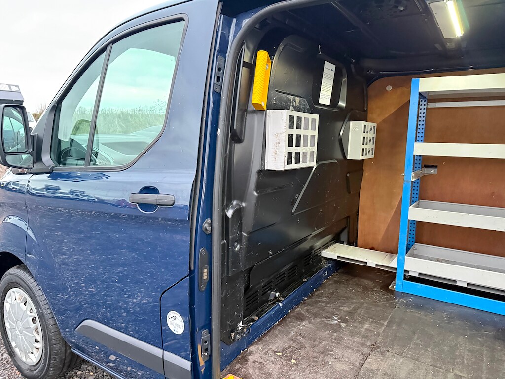 Used Ford Transit Custom 2013 for sale - 76532323: Photo 16