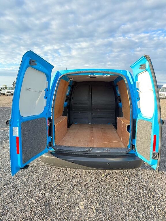 Used Volkswagen Caddy Maxi 2011 for sale - 77339788: Photo 11