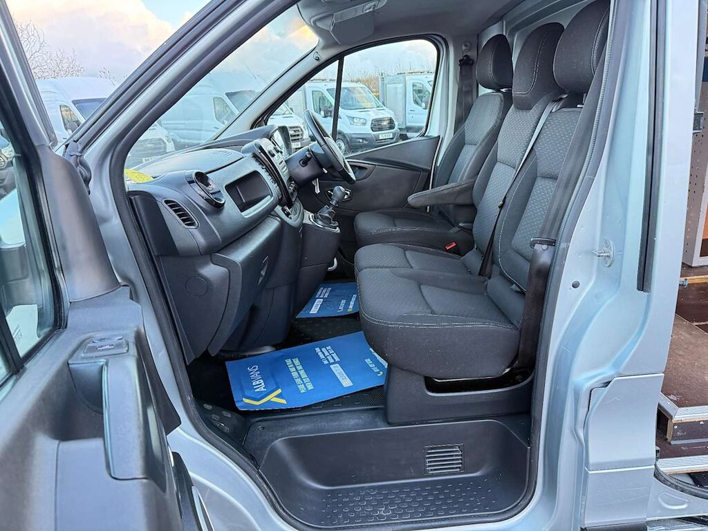 Used Vauxhall Vivaro 2019 for sale - 77339681: Photo 17