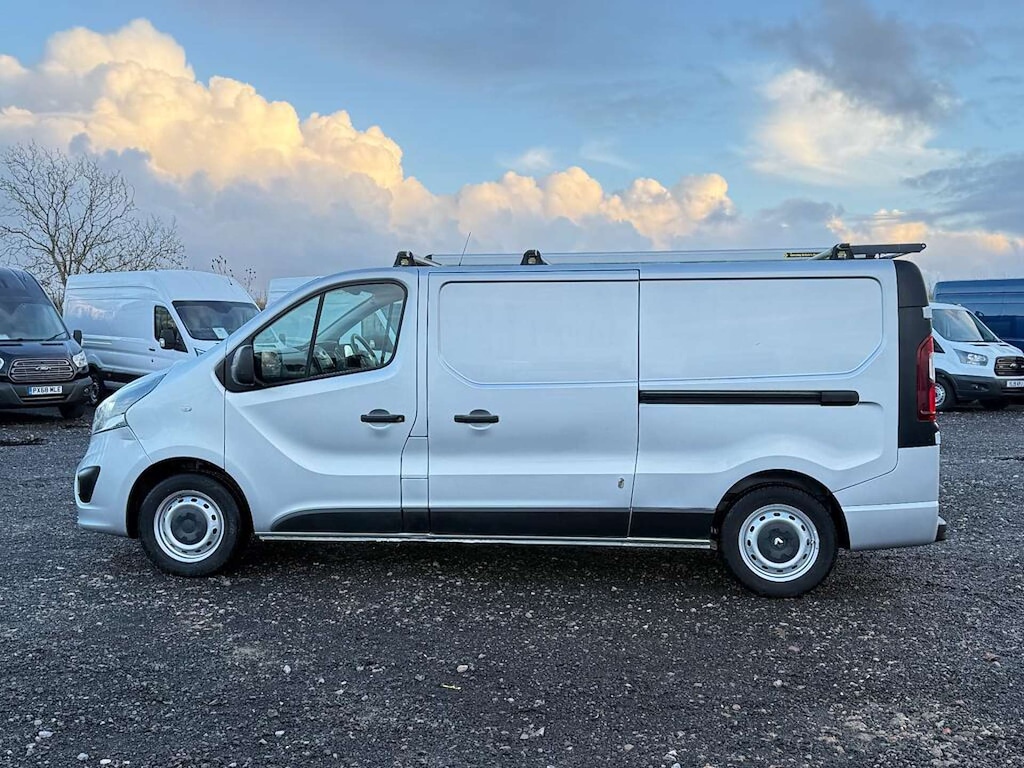 Used Vauxhall Vivaro 2019 for sale - 77339681: Photo 5