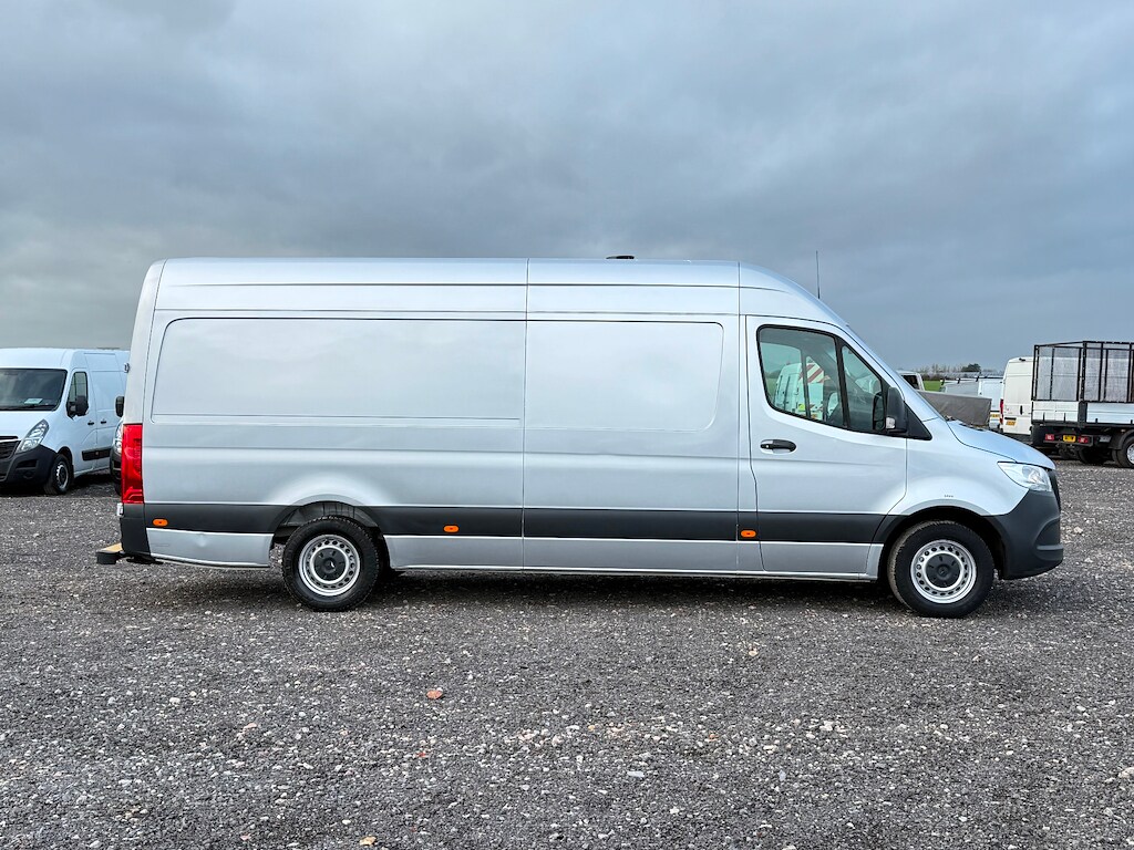 Used Mercedes-Benz Sprinter 2020 for sale - 76750245: Photo 9