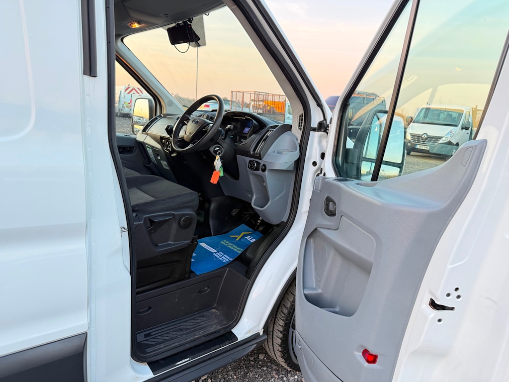 Used Ford Transit 2017 for sale - 77983111: Photo 23