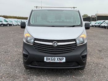 Used Vauxhall Vivaro 2019 for sale - 76316942: Photo 2