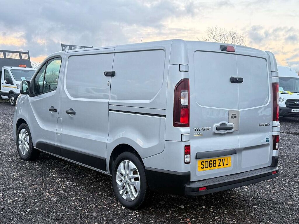 Used Renault Trafic 2018 for sale - 77339794: Photo 6