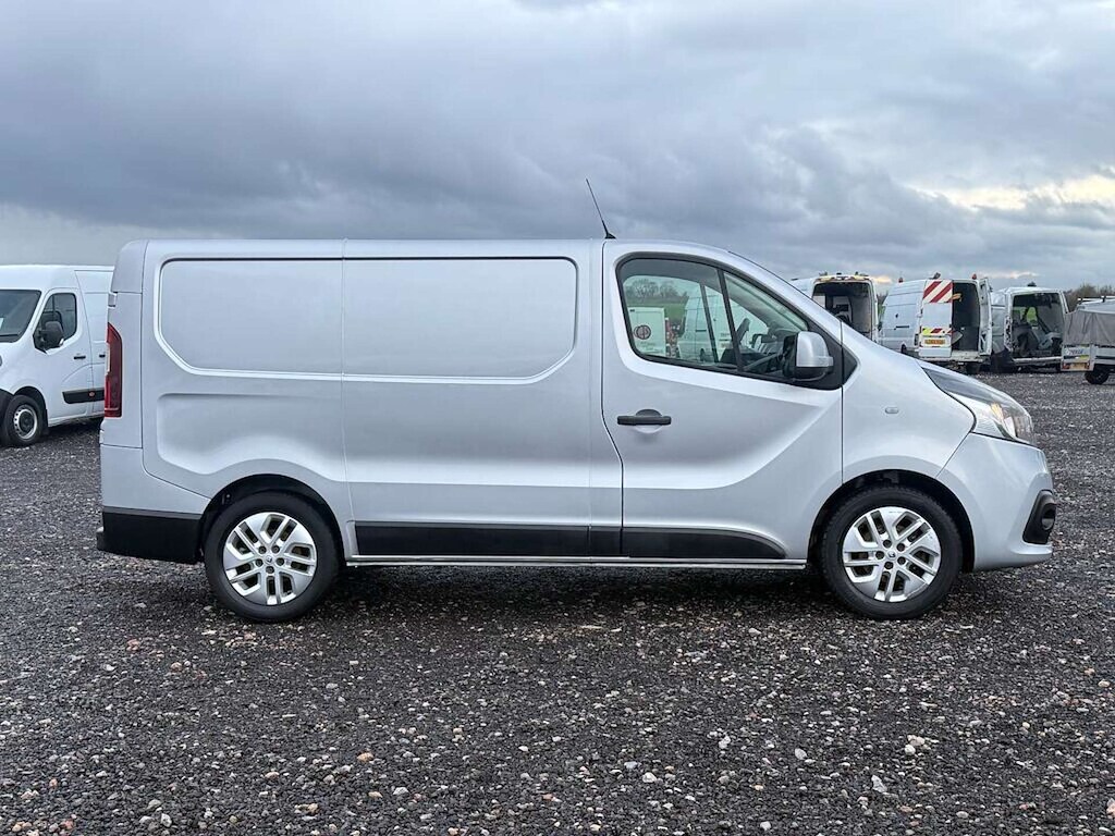 Used Renault Trafic 2018 for sale - 77339794: Photo 9