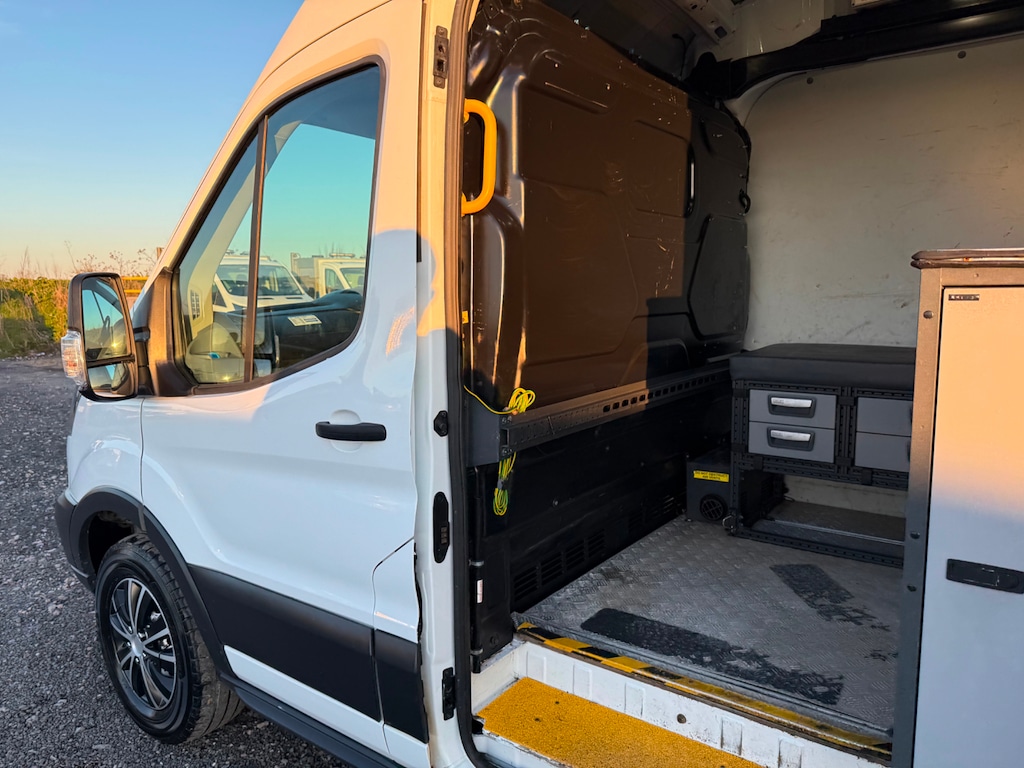 Used Ford Transit 2017 for sale - 77983109: Photo 17