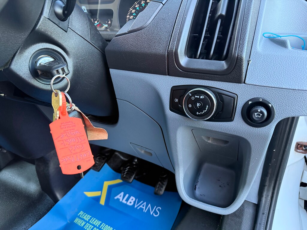 Used Ford Transit 2017 for sale - 77983109: Photo 25