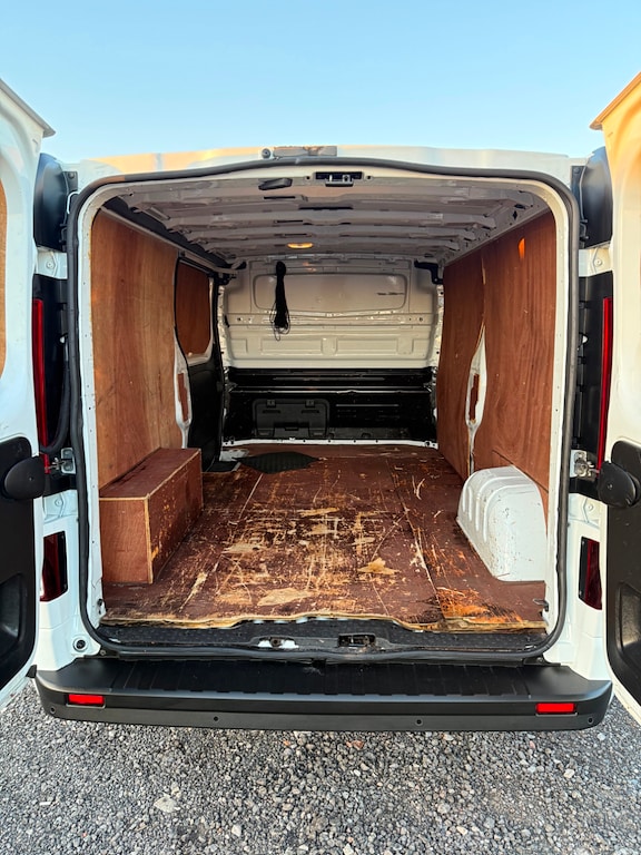Used Vauxhall Vivaro 2019 for sale - 75570464: Photo 10