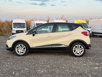 Used Renault Captur 2016 for sale - 75417230: Photo