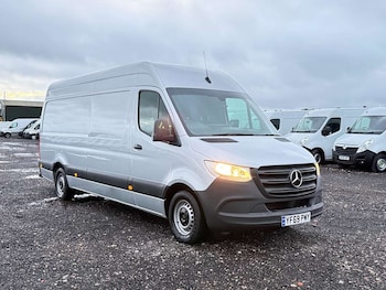 Mercedes-Benz Sprinter feature image
