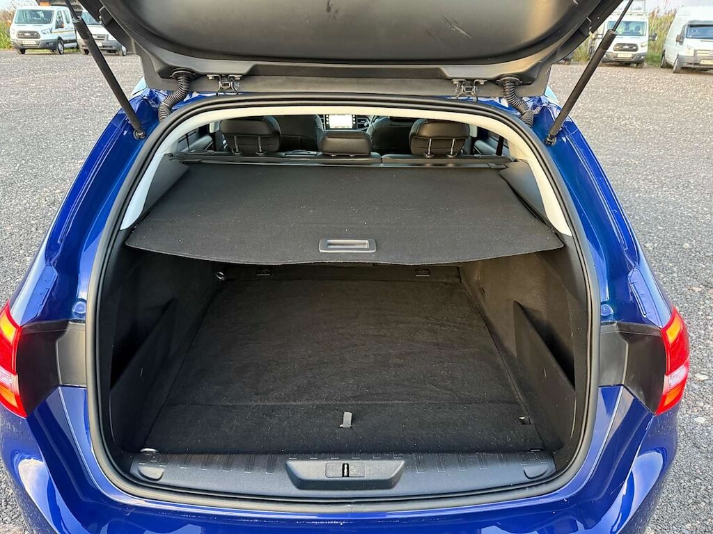 Used Peugeot 308 2018 for sale - 77339783: Photo 11