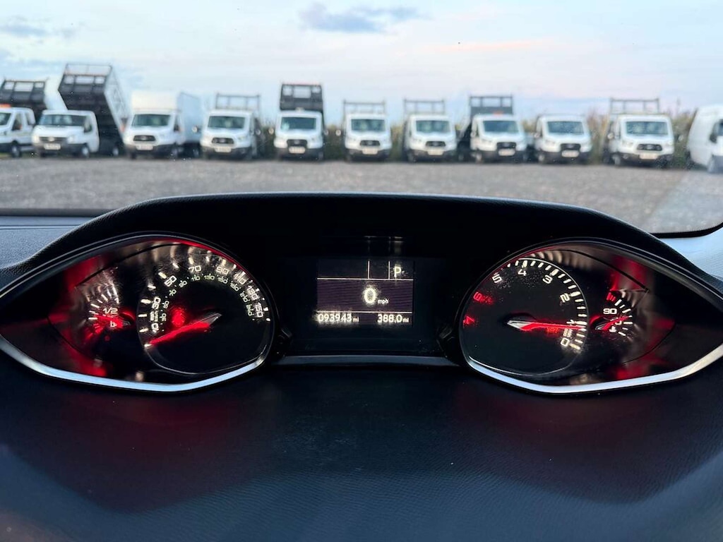 Used Peugeot 308 2018 for sale - 77339783: Photo 23