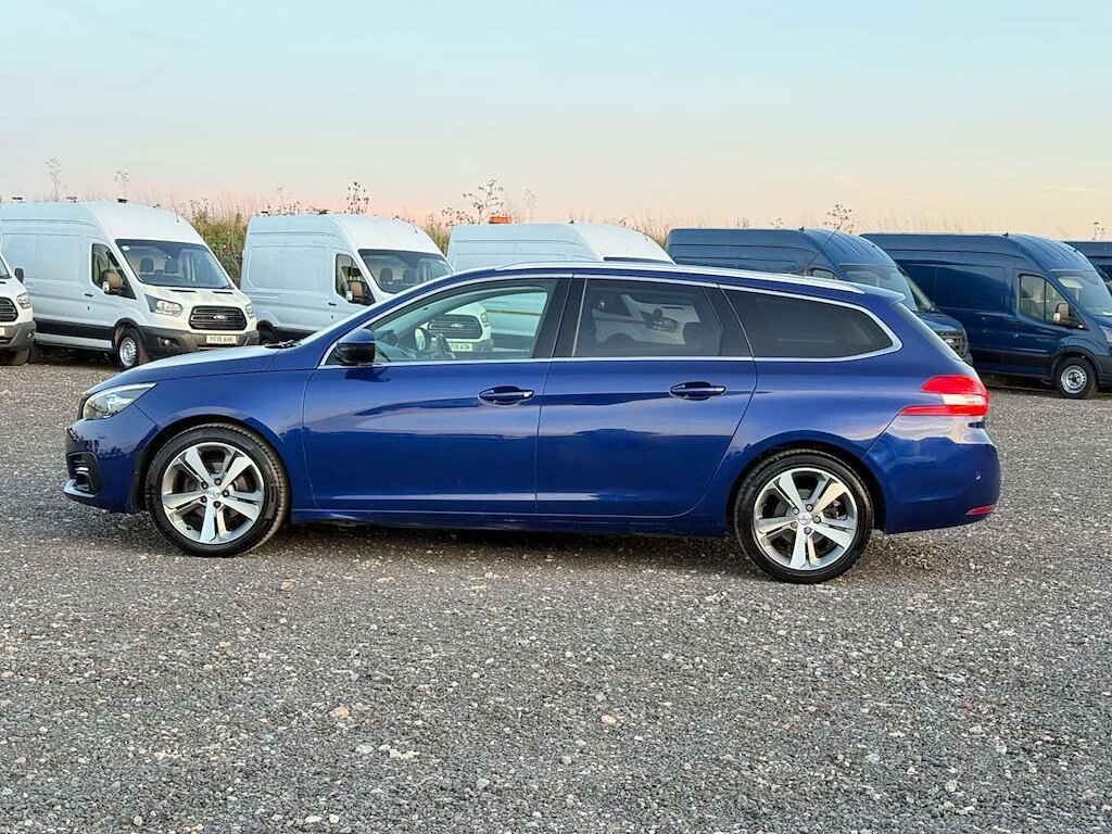Used Peugeot 308 2018 for sale - 77339783: Photo 4