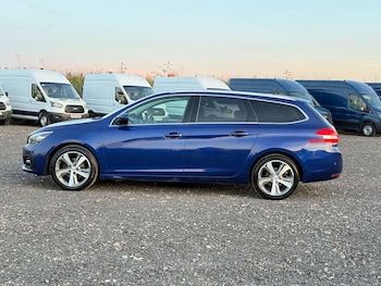 Used Peugeot 308 2018 for sale - 77339783: Photo