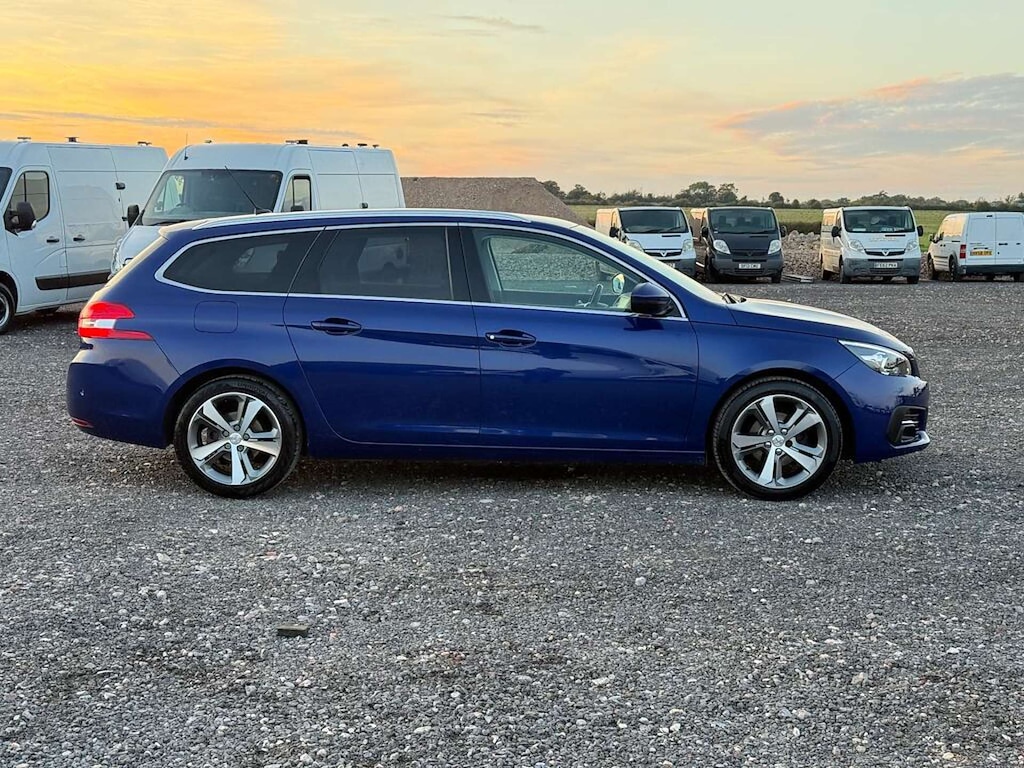 Used Peugeot 308 2018 for sale - 77339783: Photo 8