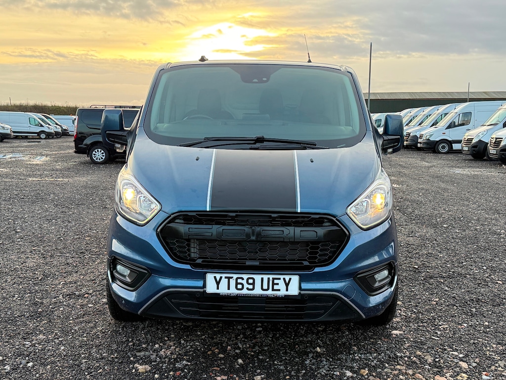 Used Ford Transit Custom 2019 for sale - 77021995: Photo 2