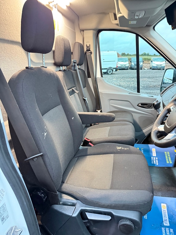 Used Ford Transit 2019 for sale - 75997136: Photo 19