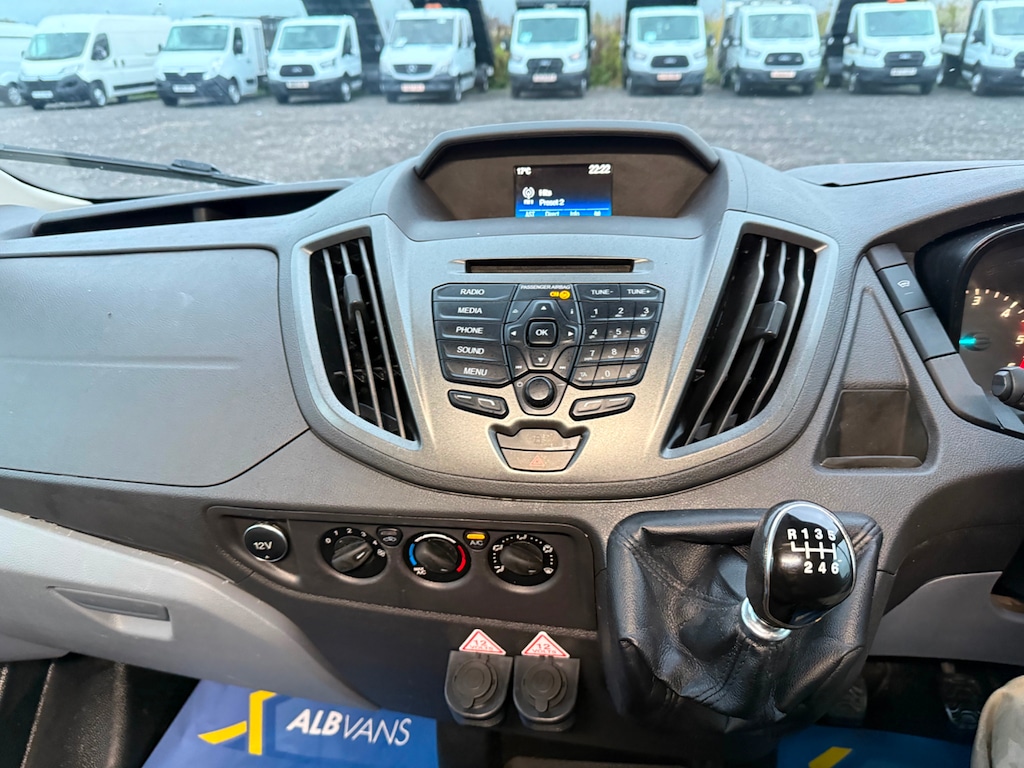 Used Ford Transit 2019 for sale - 75997136: Photo 23