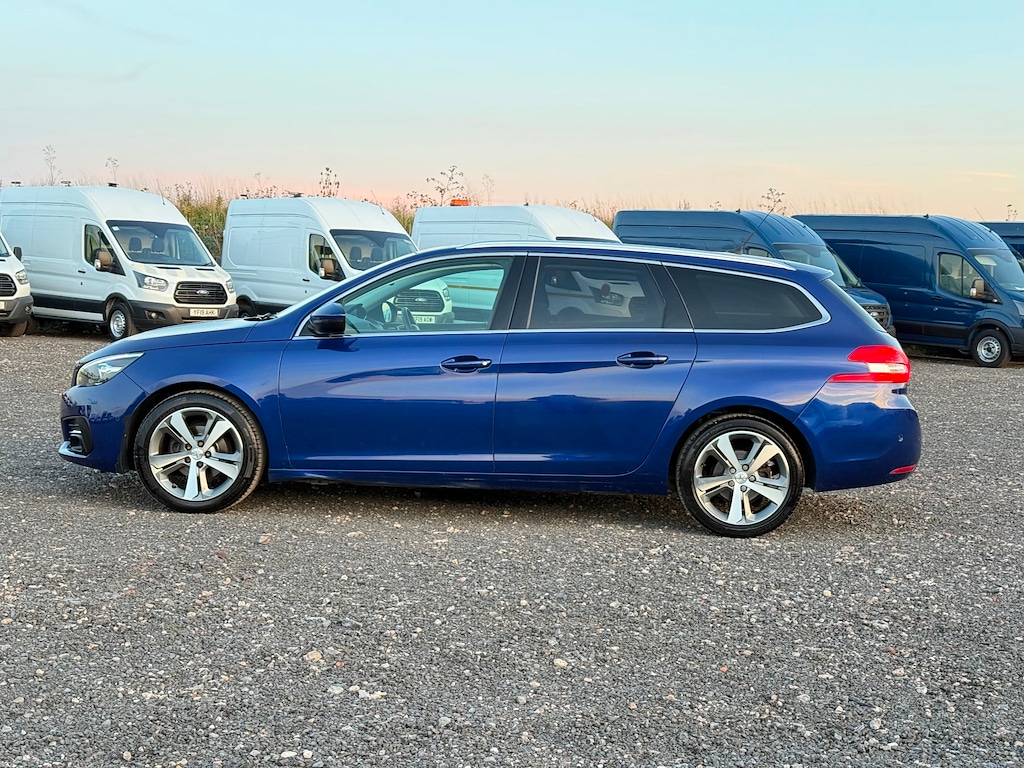 Used Peugeot 308 SW 2018 for sale - 76217344: Photo 4