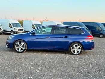 Used Peugeot 308 SW 2018 for sale - 76217344: Photo
