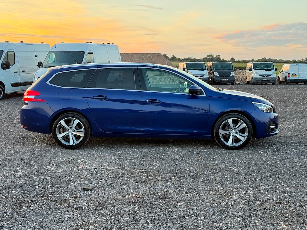 Used Peugeot 308 SW 2018 for sale - 76217344: Photo 8