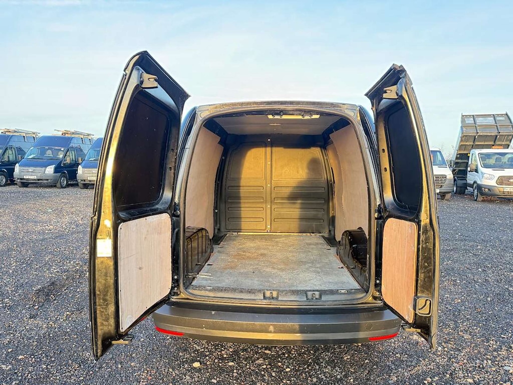 Used Volkswagen Caddy Maxi 2017 for sale - 77339782: Photo 12