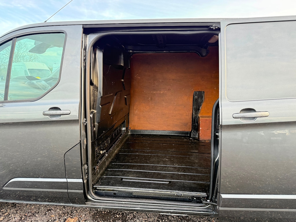 Used Ford Transit Custom 2017 for sale - 76587109: Photo 13