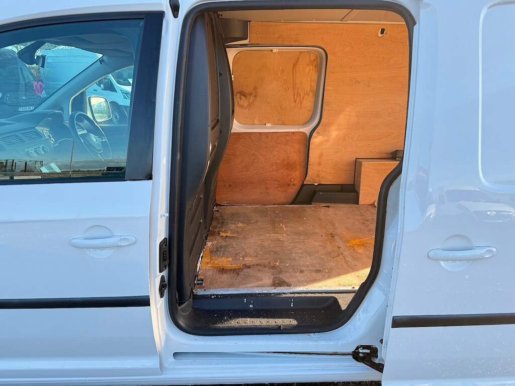 Used Volkswagen Caddy Maxi 2017 for sale - 76941136: Photo 13