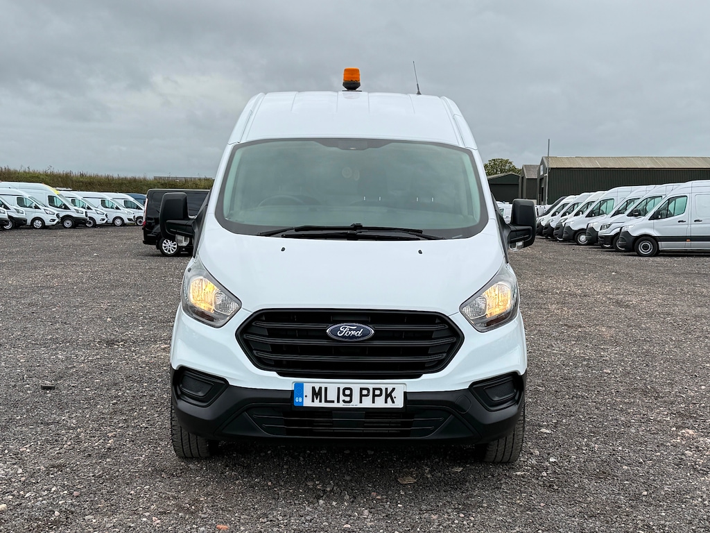 Used Ford Transit Custom 2019 for sale - 76428393: Photo 2