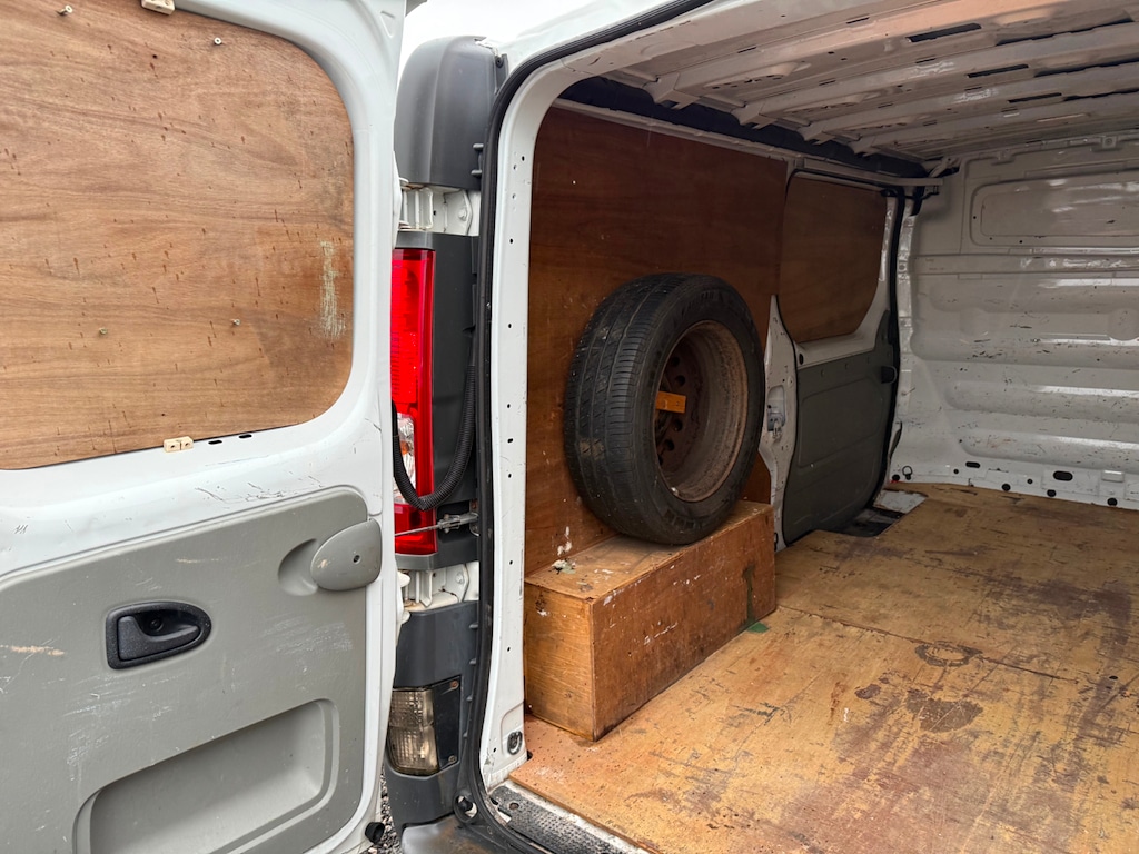 Used Vauxhall Vivaro 2011 for sale - 77540121: Photo 14