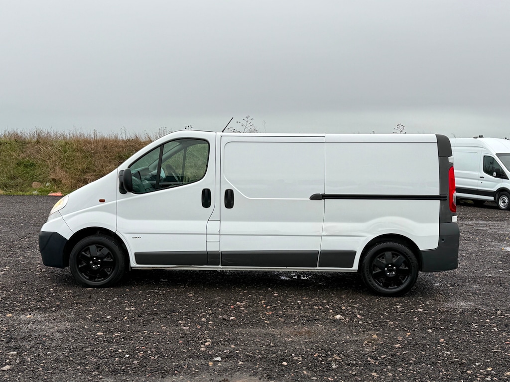 Used Vauxhall Vivaro 2011 for sale - 77540121: Photo 5