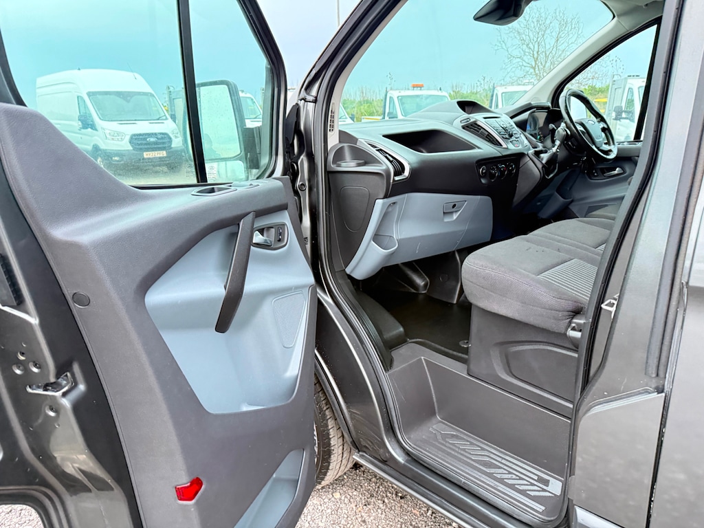 Used Ford Transit Custom 2017 for sale - 78216040: Photo 17