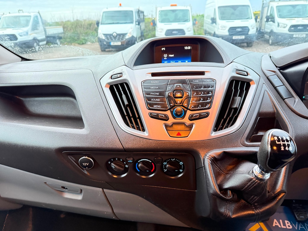 Used Ford Transit Custom 2017 for sale - 78216040: Photo 23