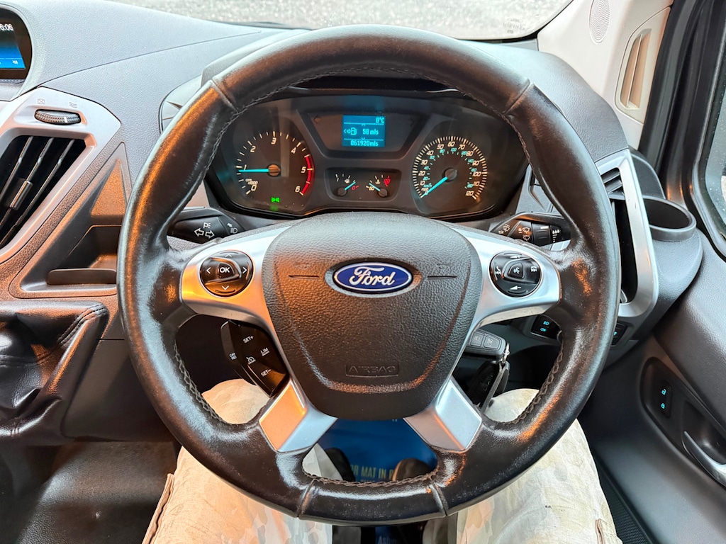 Used Ford Transit Custom 2017 for sale - 78216040: Photo 24