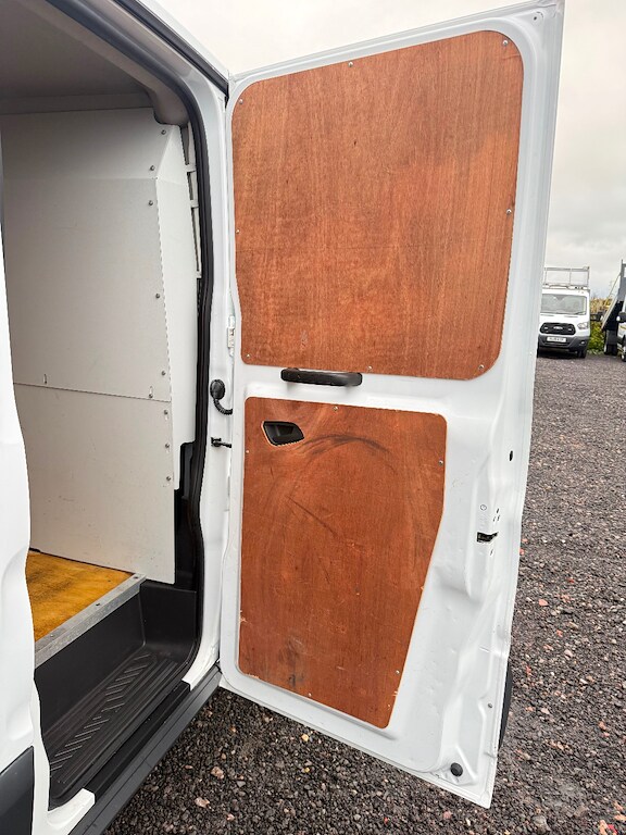 Used Ford Transit 2016 for sale - 76172520: Photo 20