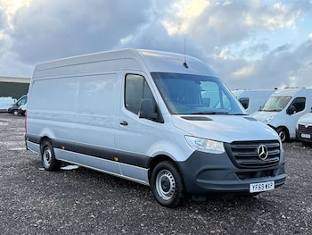Mercedes-Benz Sprinter feature image