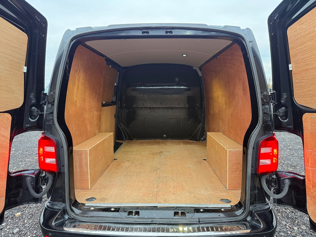 Used Volkswagen Transporter 2018 for sale - 77627842: Photo 13